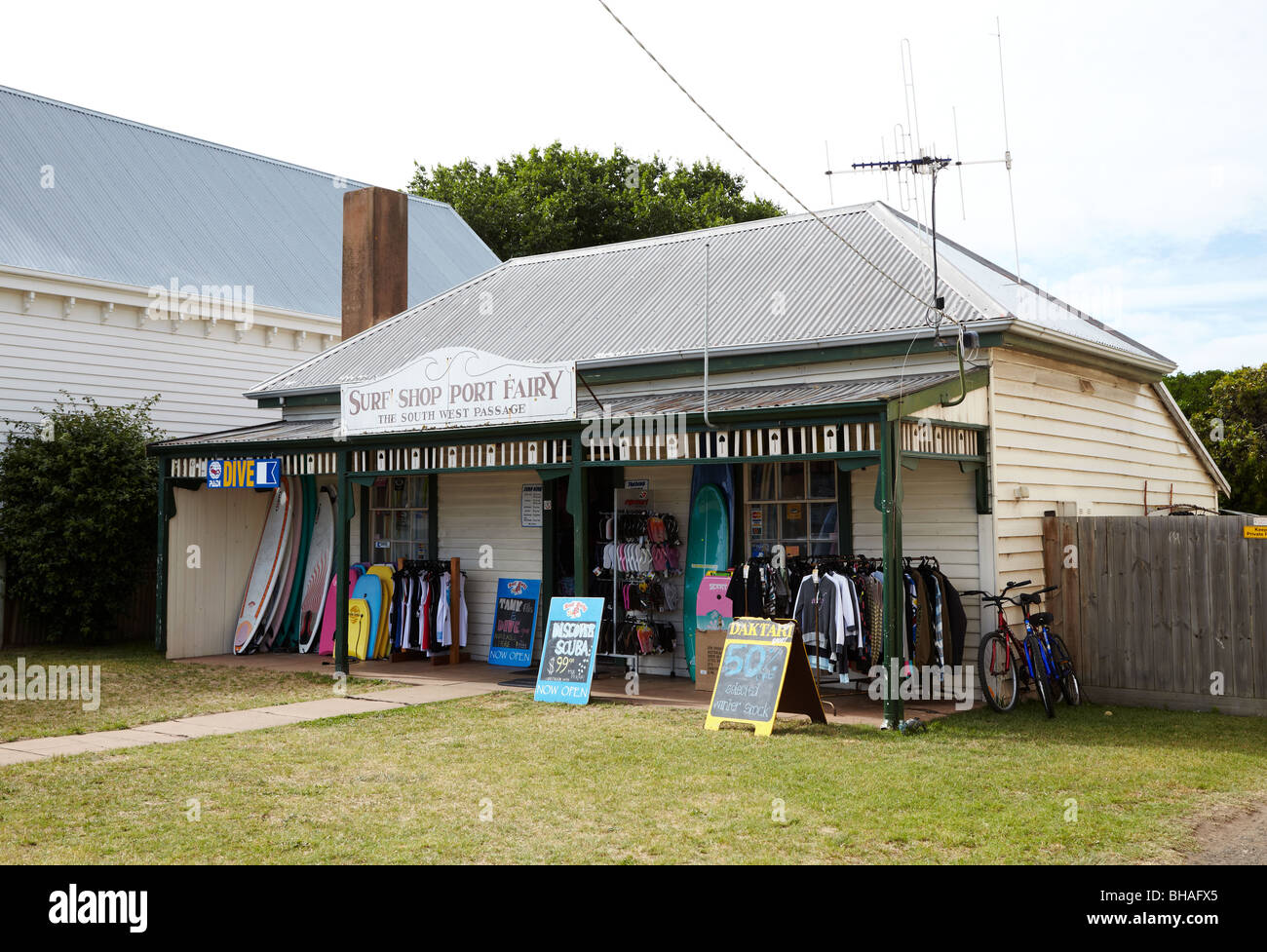 Surf shop hires stock photography and images Alamy