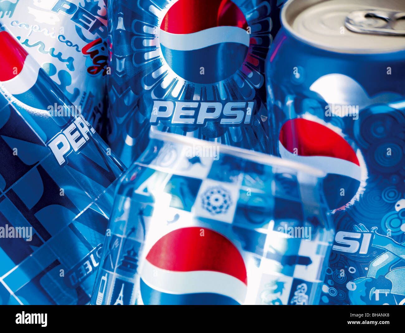 Aluminium Pepsi Drinks Cans Stock Photo Alamy