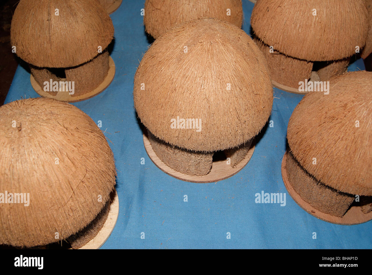 Little Hut Home Model Handicrafts Made Up Of Pure Coconut Husks Little Hut Home Model Handicrafts Made Up Of Pure Coconut Husks