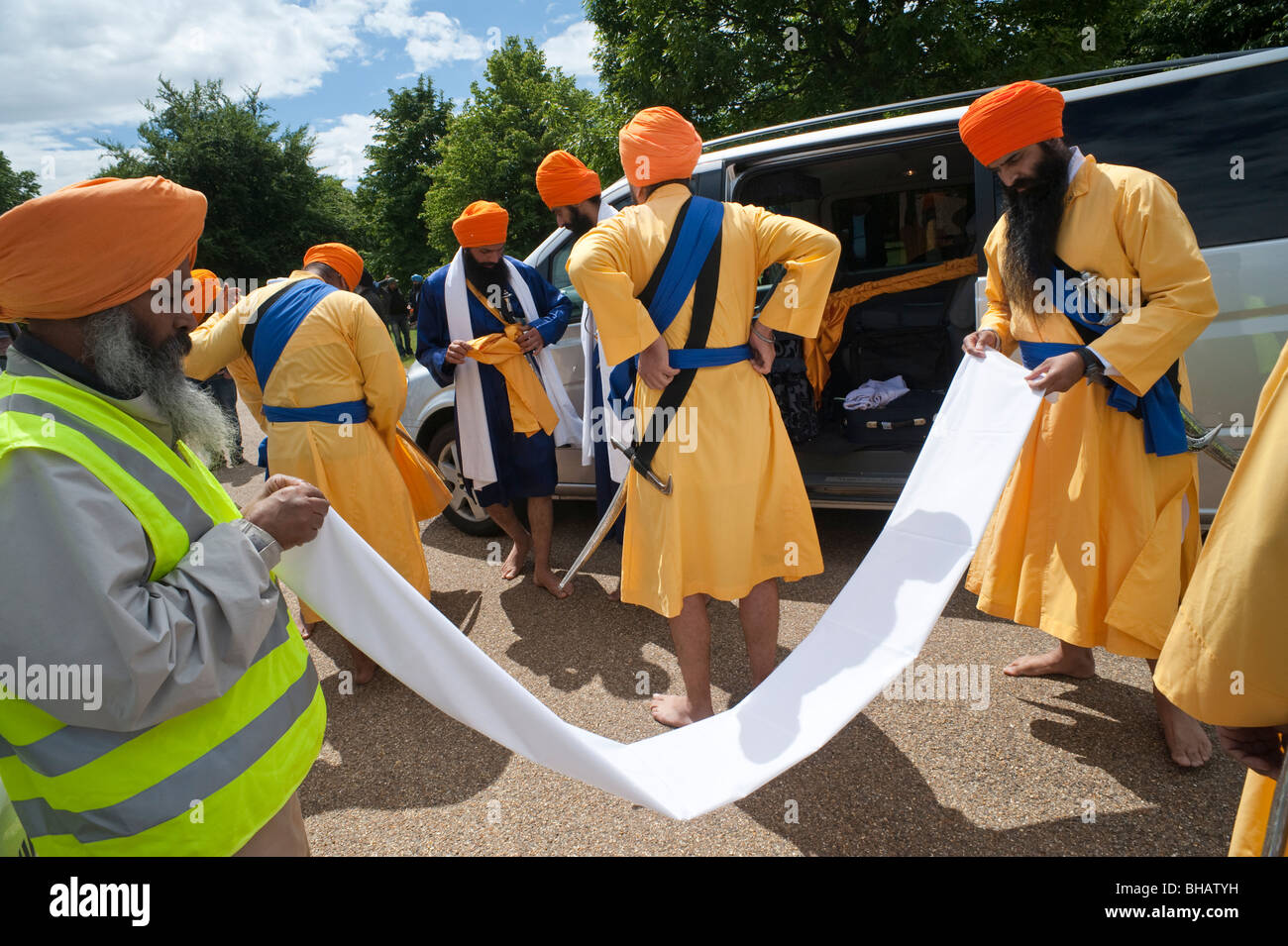 Khalsa get dressed for Sikh march in London calling for justice over the 1984 massacres and an independent Sikh state Stock Photo