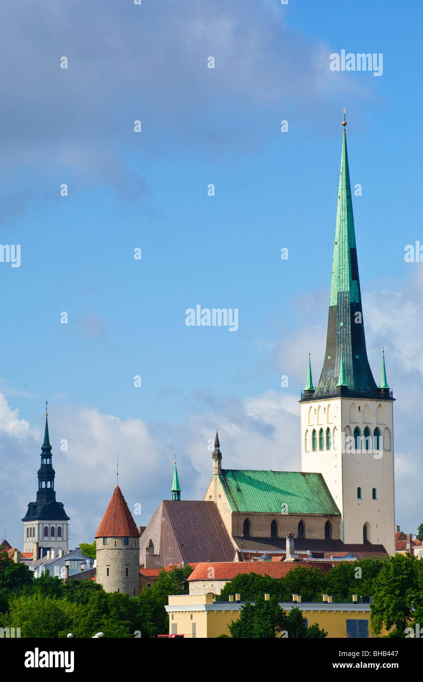 The 124m tall spire of Oleviste kirik (St Olav’s church) dominates the Old Town skyline in Tallinn, Estonia. Stock Photo