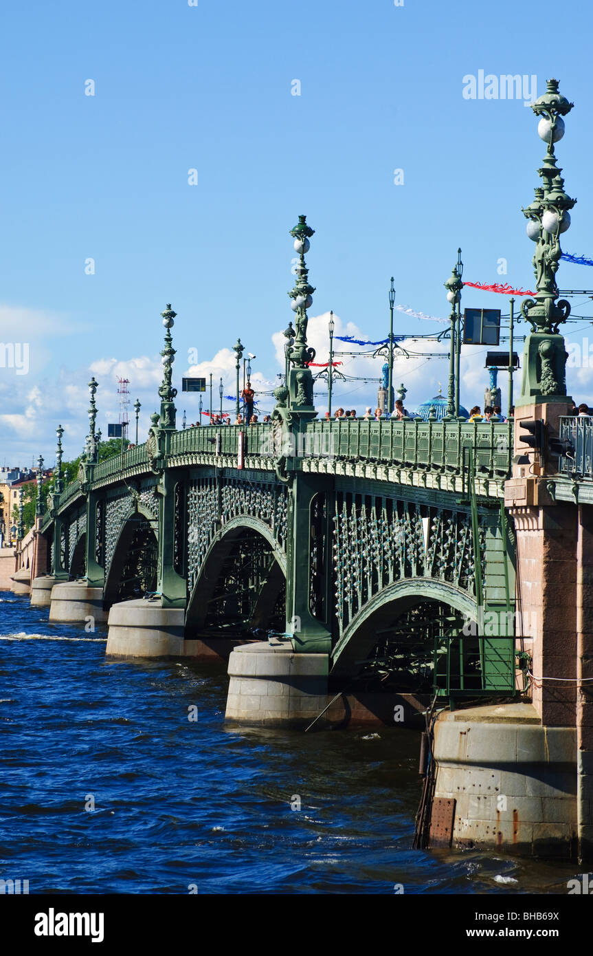 Troitskiy most (Trinity bridge), over the River Neva, St Petersburg, Russia Stock Photo