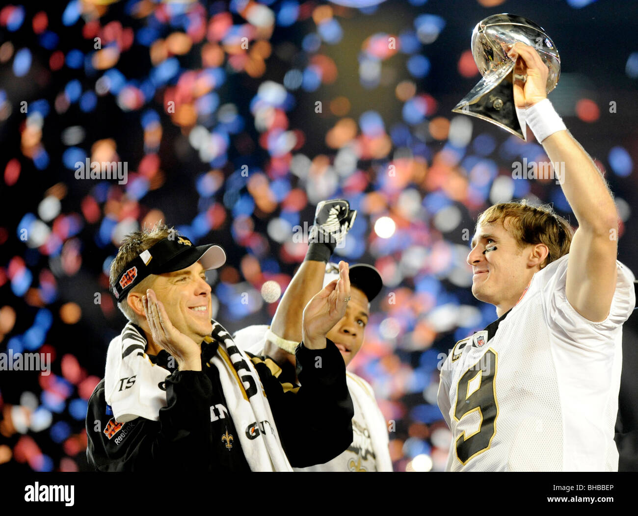 Drew Brees #9 of the New Orleans Saints holds up the Vince Lombardi