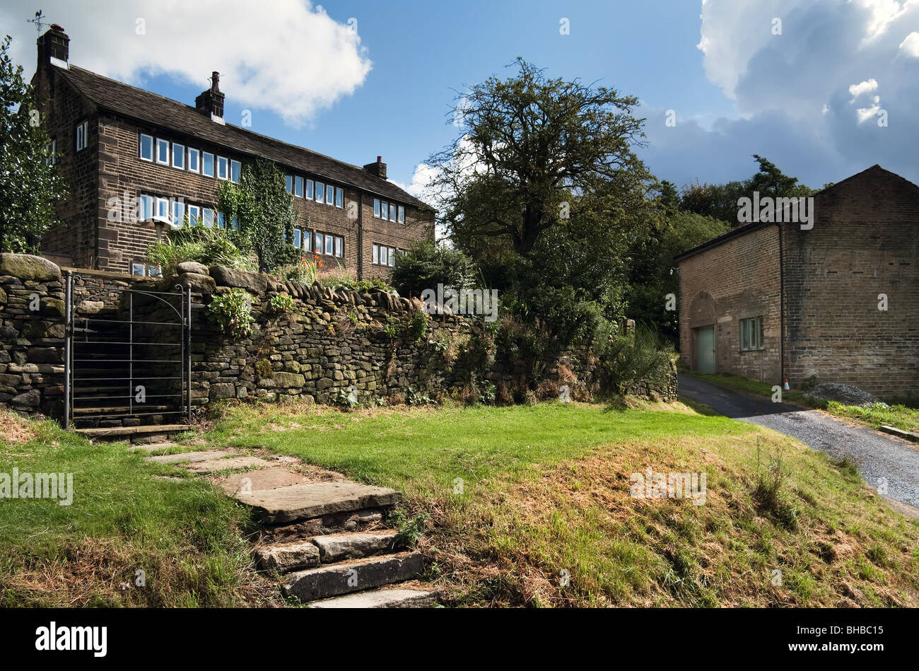 Saddleworth village hi-res stock photography and images - Alamy