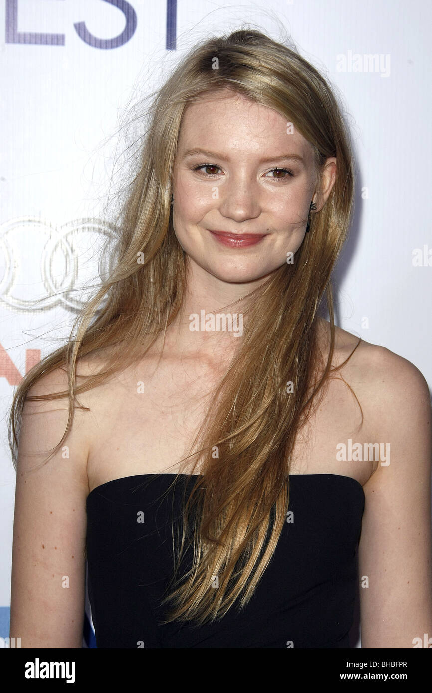 MIA WASIKOWSKA AFI FEST 2008 DEFIANCE PREMIERE HOLLYWOOD LOS ANGELES CA ...