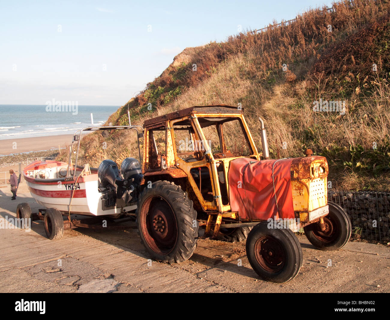 Tractor towing boat hires stock photography and images Alamy