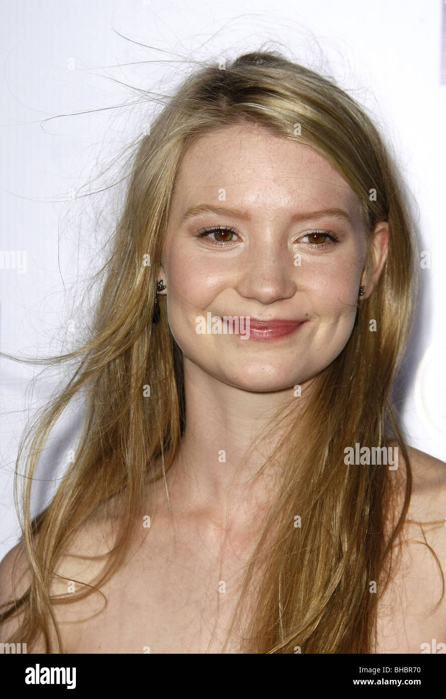 MIA WASIKOWSKA AFI FEST 2008 DEFIANCE PREMIERE HOLLYWOOD LOS ANGELES CA ...