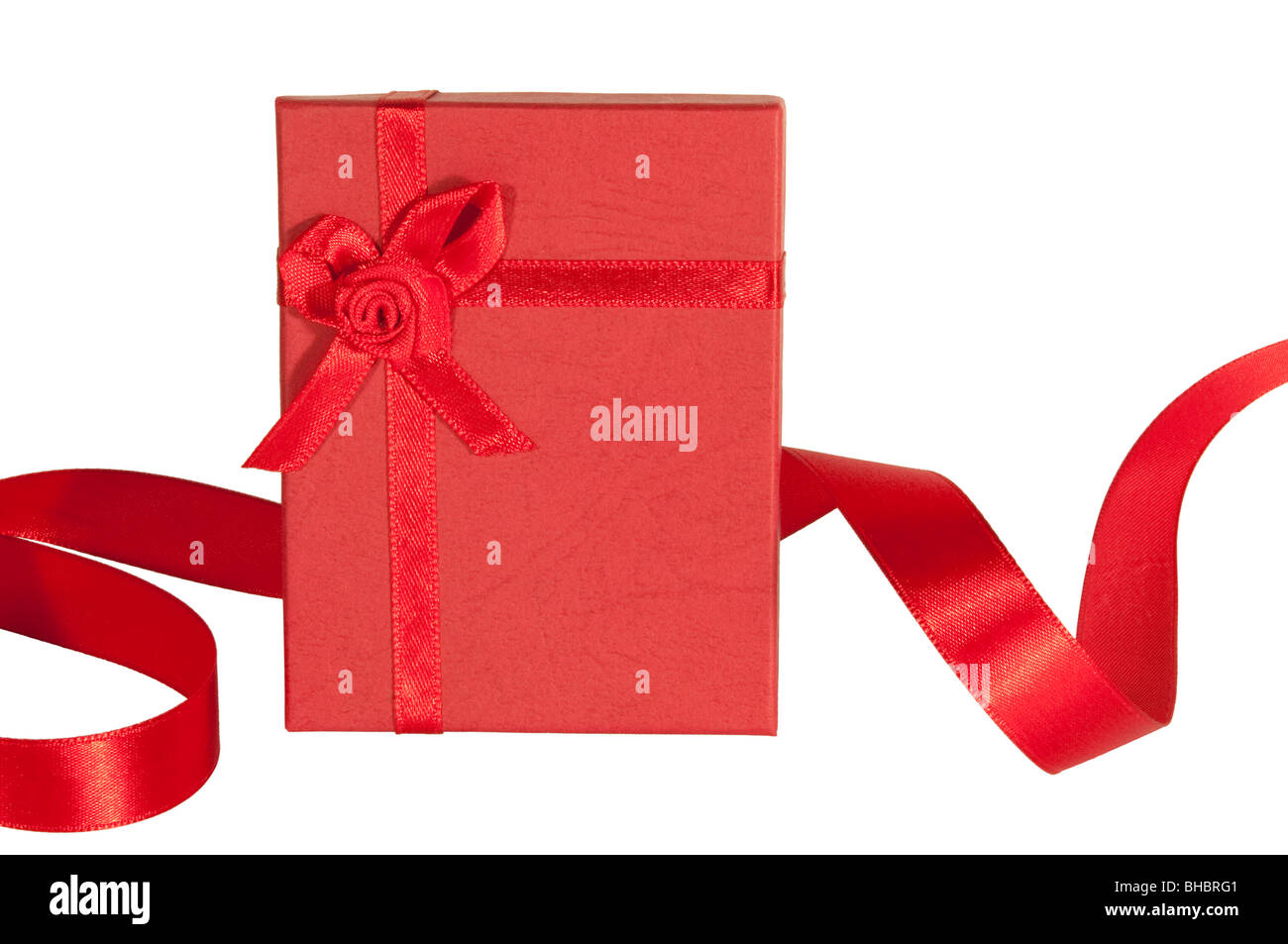 Red gift box isolated on white Stock Photo - Alamy