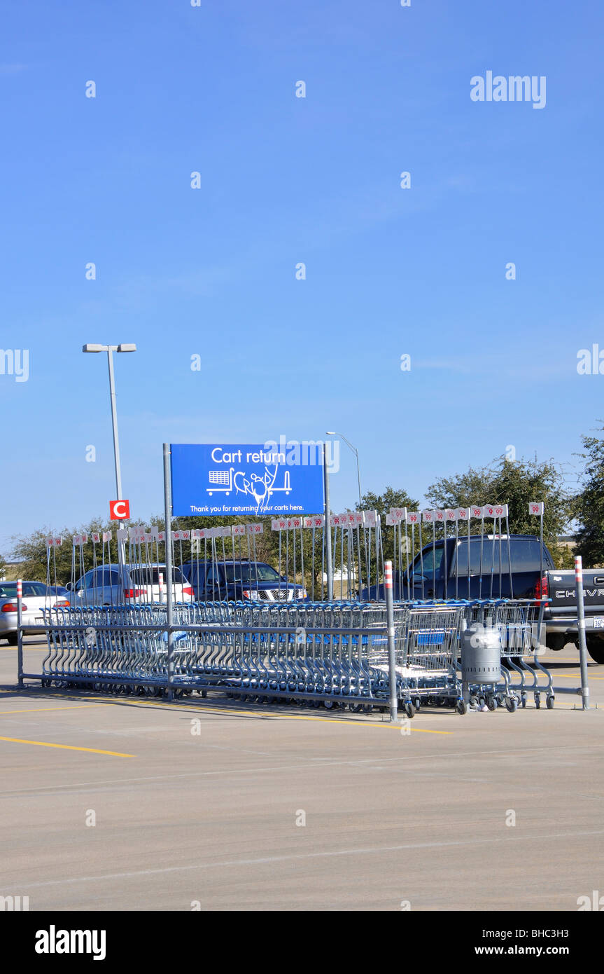 Shopping cart return in parking lot of large store, USA Stock Photo Alamy