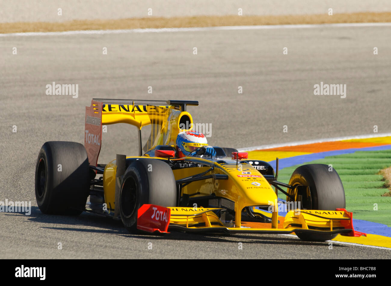 Casque Vitaly Petrov 2009 – Renault F1 Team, échelle 1/2, Bell, Avec Boîtier