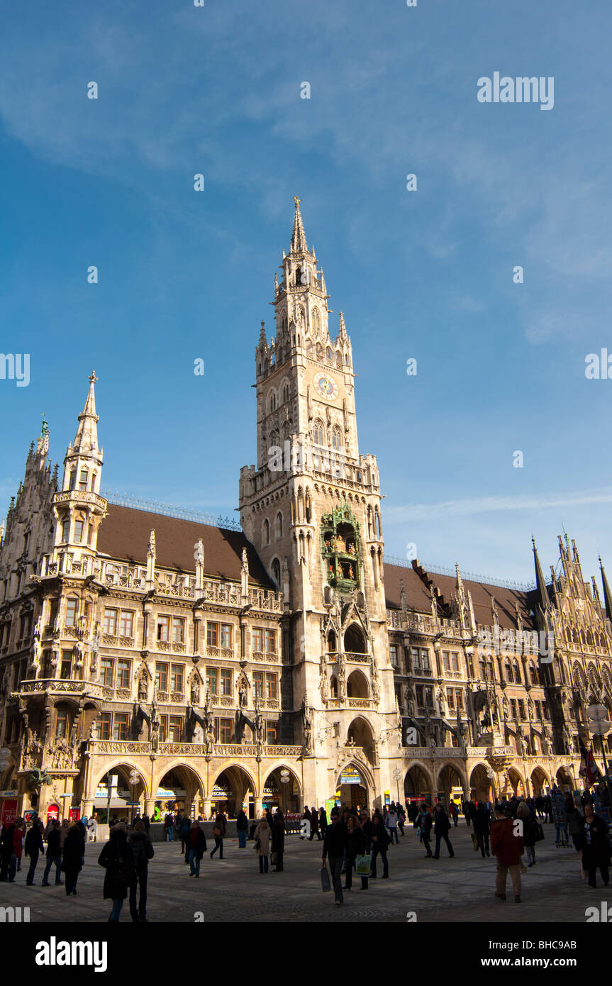 Busy shoppers at Marienplatz, Munich, Germany Stock Photo