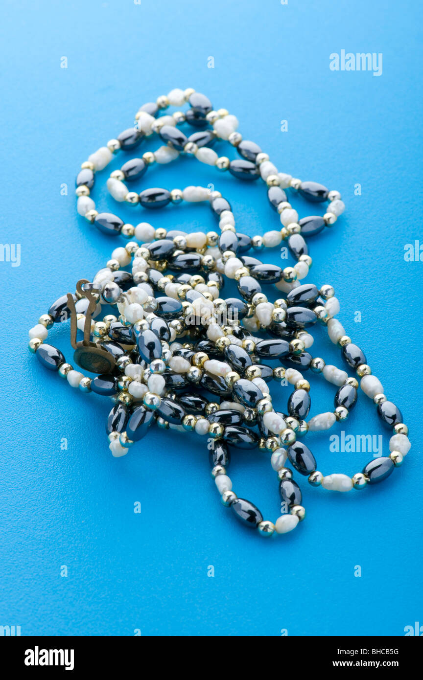 Costume jewellery hires stock photography and images Alamy