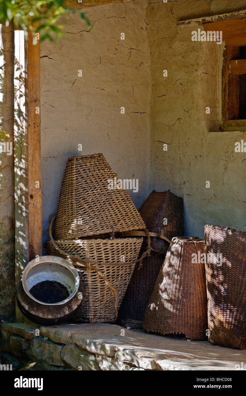 Bamboo basket weaving asia hires stock photography and images Alamy