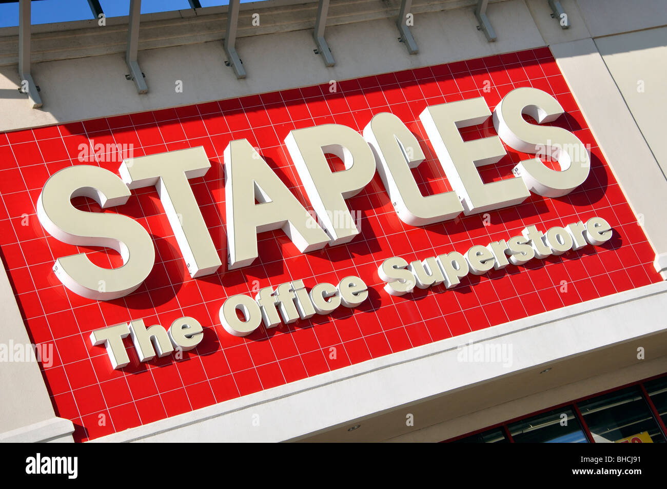 Sign for staples hi-res stock photography and images - Alamy