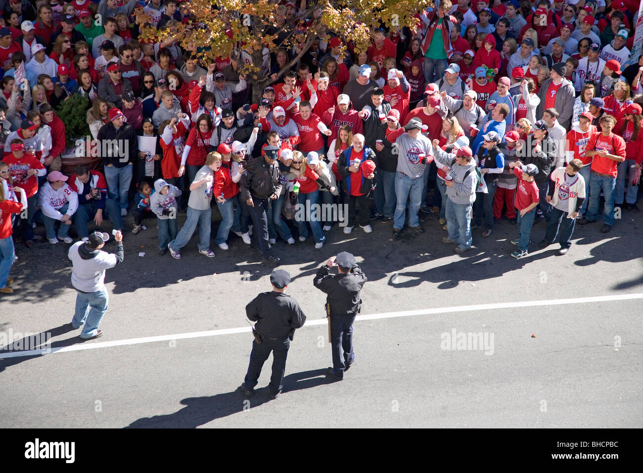 Police take picture of crowd of Philadelphia Phillies fans celebrating Phillies World Series victory October 31, 2008 parade Stock Photo