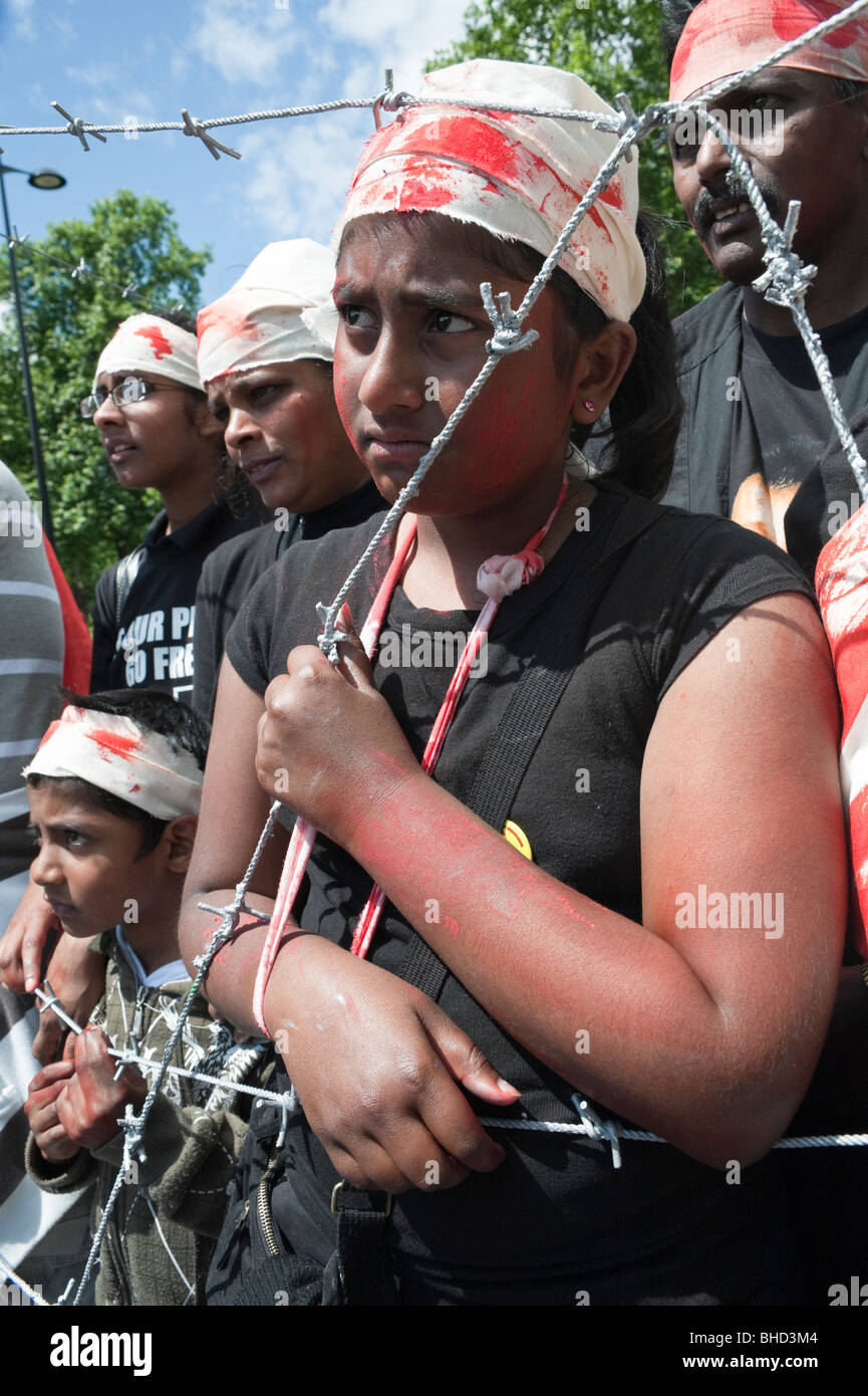 'March for Imprisoned Tamils' London 20 June 2009. Children in mock concentration camp Stock Photo