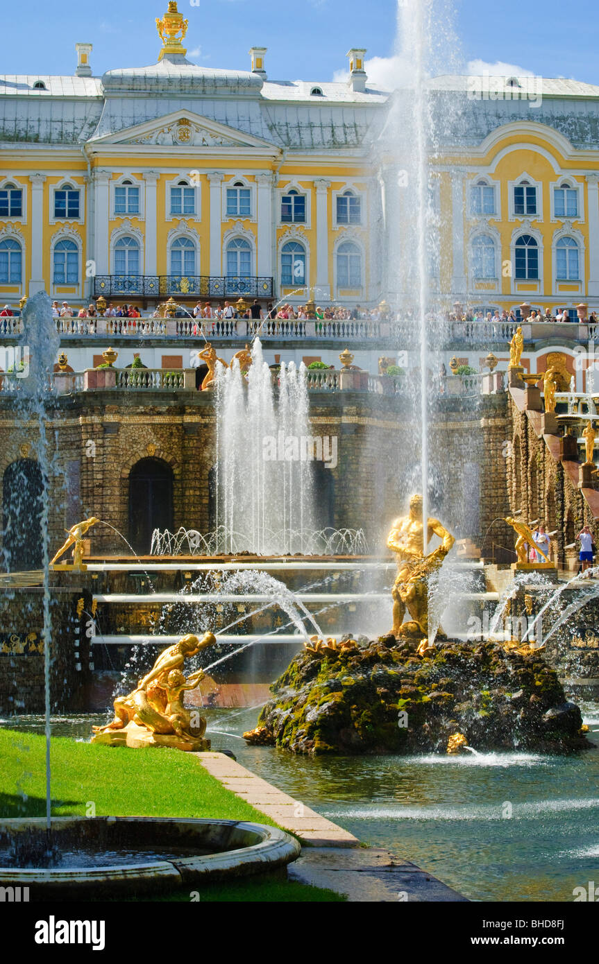 Bolshoi Dvorets (The Grand Palace), Peterhof (Petrodvorets), St Petersburg, Russia Stock Photo