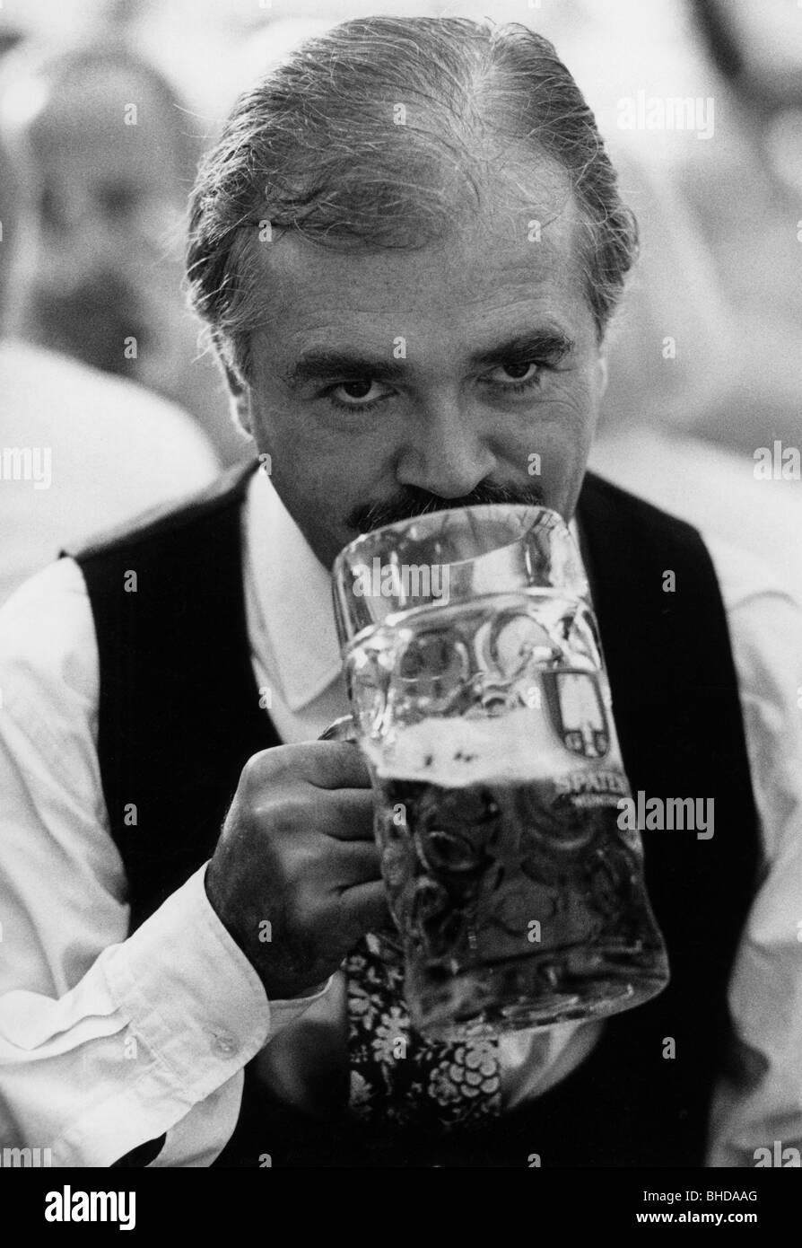 Gauweiler, Peter, * 22.6.1949, German politician (CSU), portrait, during the opening of the Oktoberfest, Munich, Germany, 16.9.1989, Stock Photo