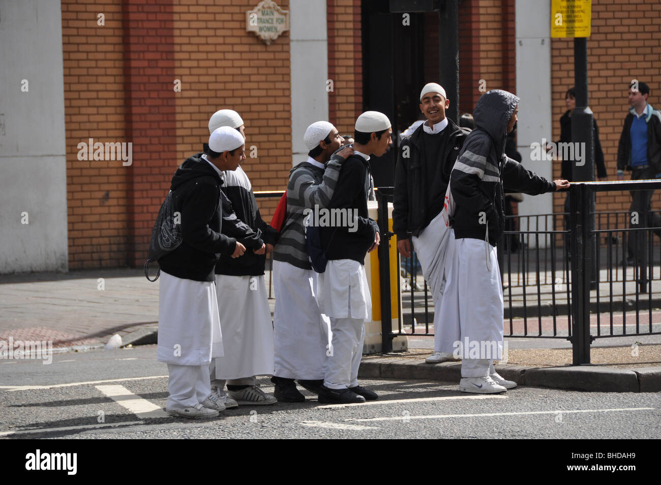 Students at The London Muslim  Centre,  Whitechapel, Tower Hamlets, London Stock Photo