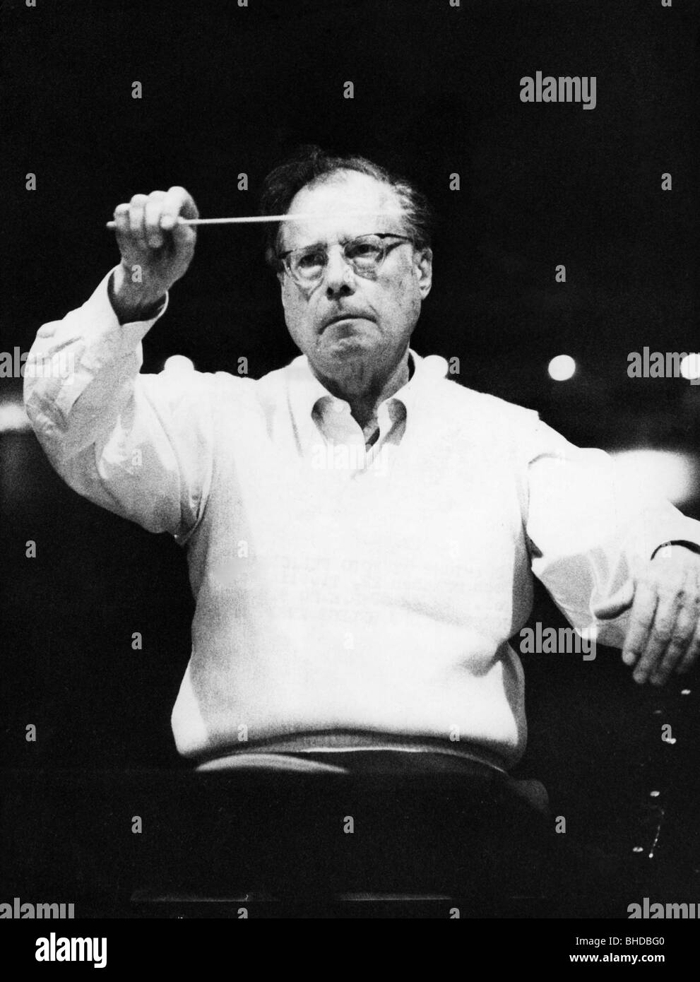 Boehm, Karl, 28.8.1894 - 14.8.1981, Austrian conductor, half length, conducting, Stock Photo