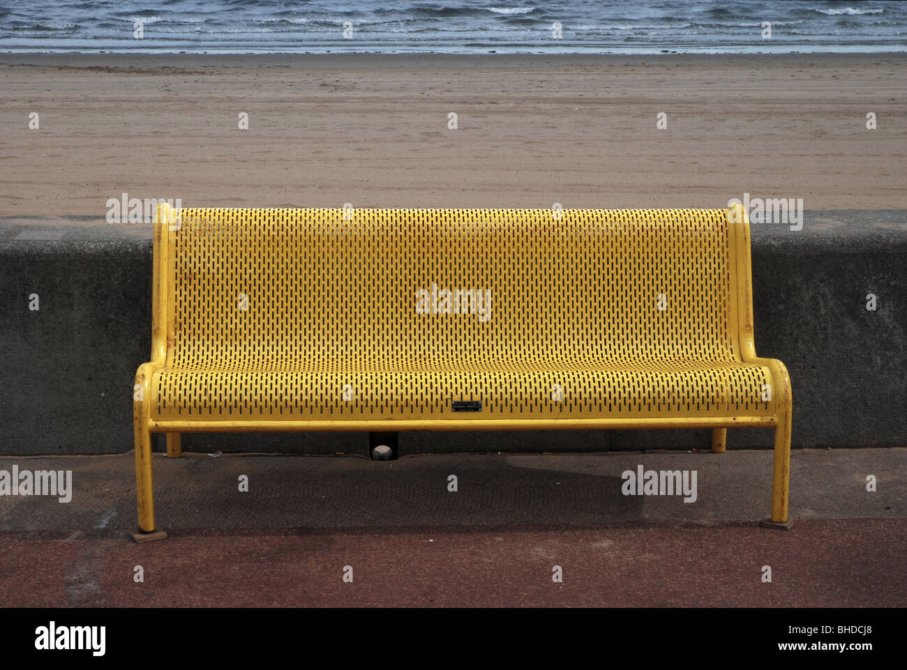 Yellow Bench Benches Uk Stock Photos Yellow Bench Benches Uk