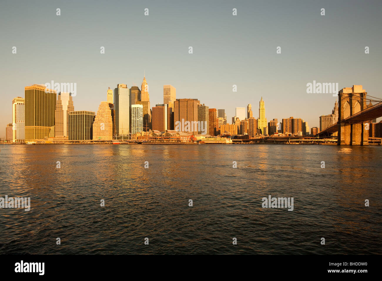 Skyline of buildings at Wall Street, Downtown Manhattan and Brooklyn Bridge, Manhattan, New York City, NY, USA Stock Photo