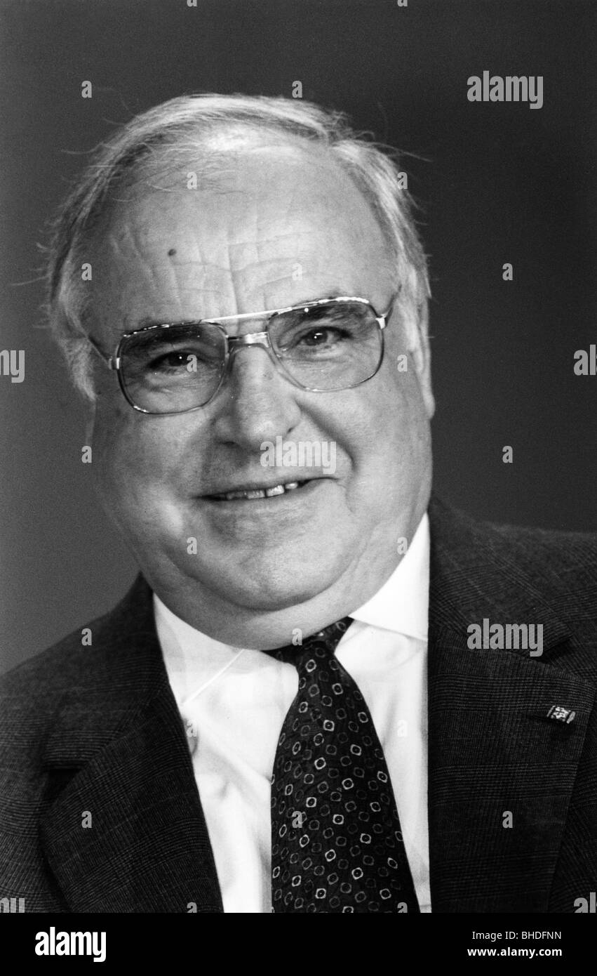 Kohl, Helmut, * 3.4.1930, German politician (CDU), Federal Chancellor 4.10.1982 - 26.10.1998, portrait, 1992, , Stock Photo