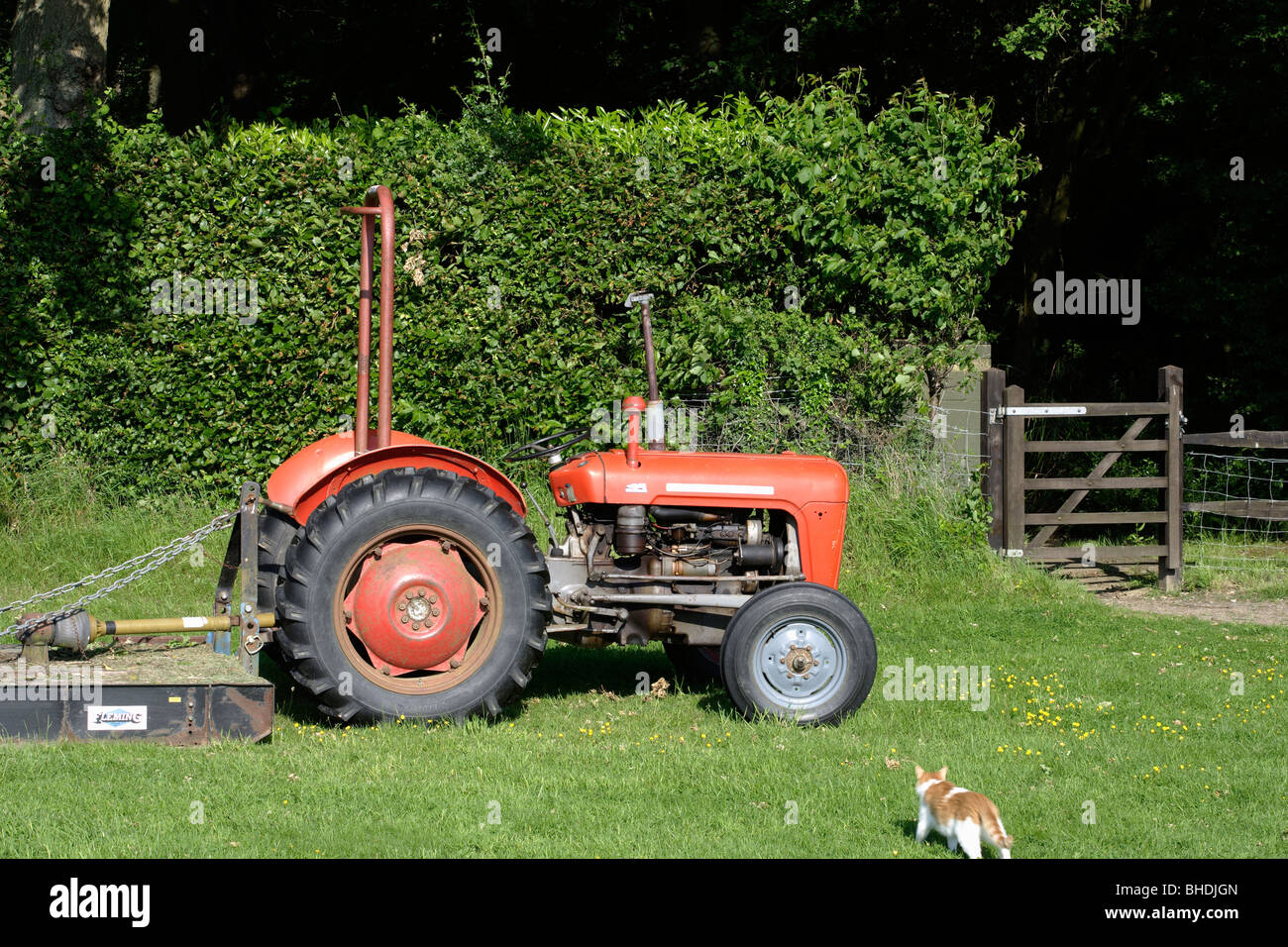 Pasture topper hi-res stock photography and images - Alamy