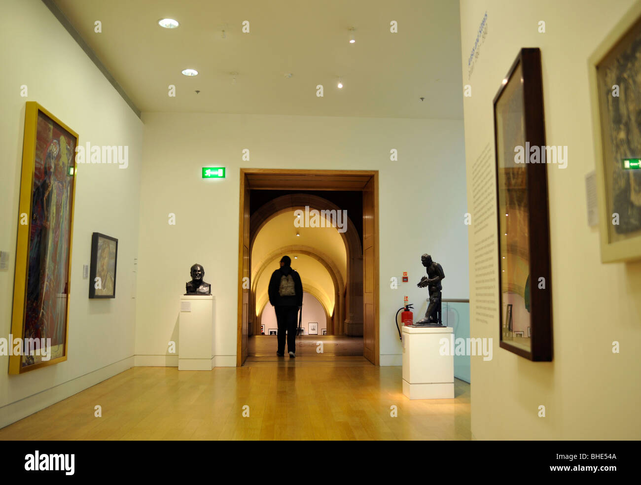 Gallery walkway hi-res stock photography and images - Alamy