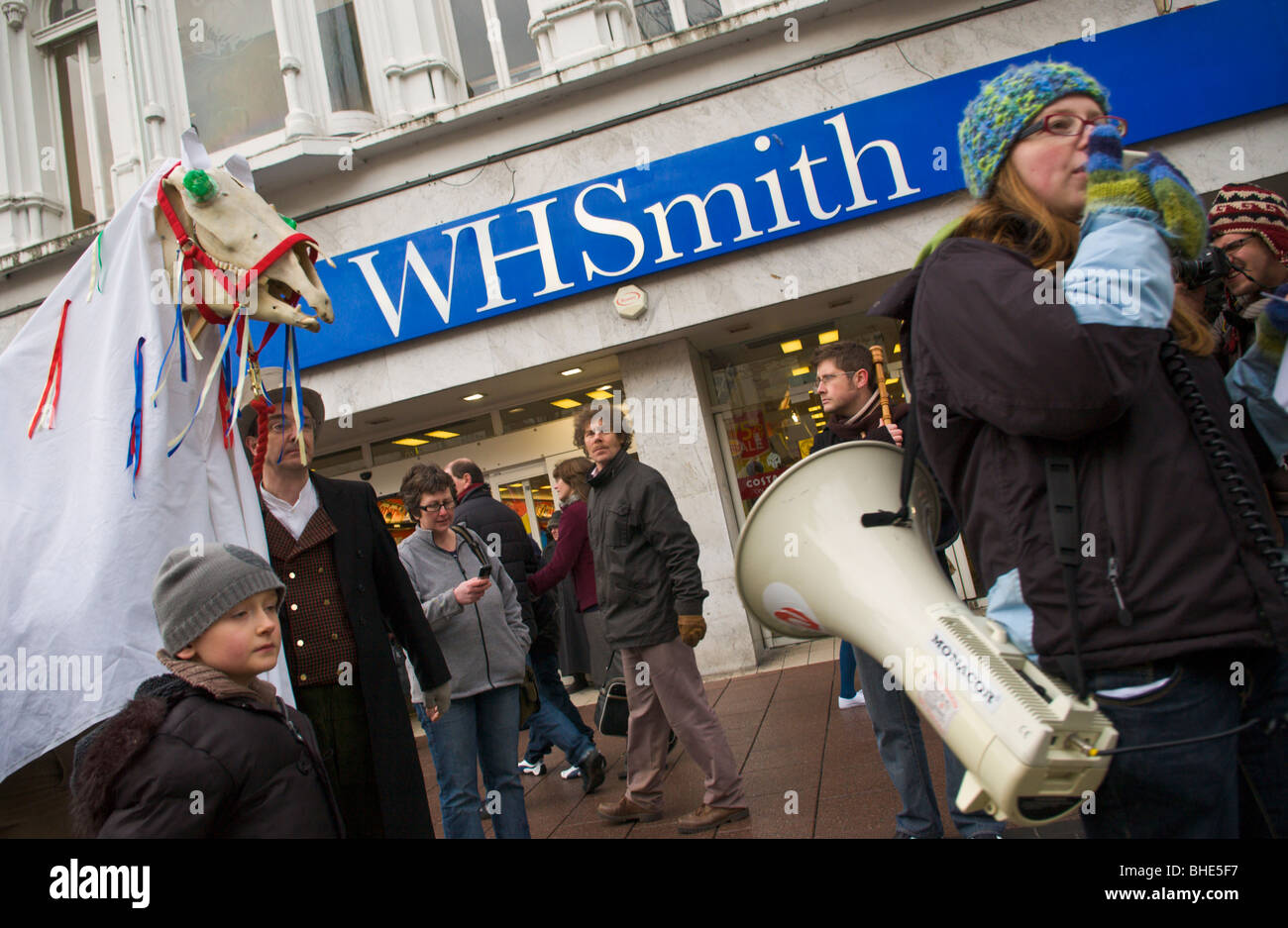Welsh Language Society, Cymdeithas yr iaith Gymraeg, protest outside WH