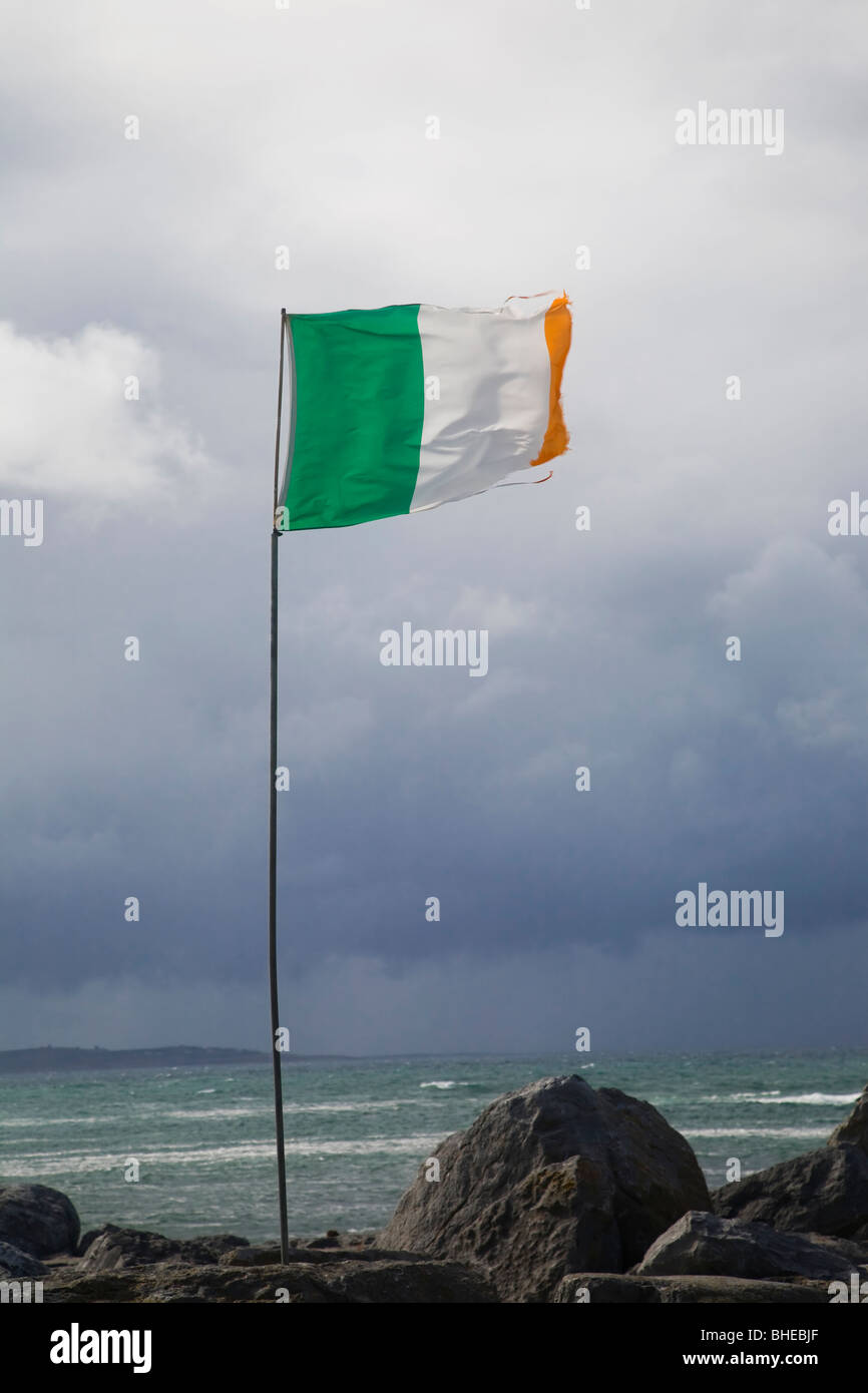 Clare flag hi-res stock photography and images - Alamy