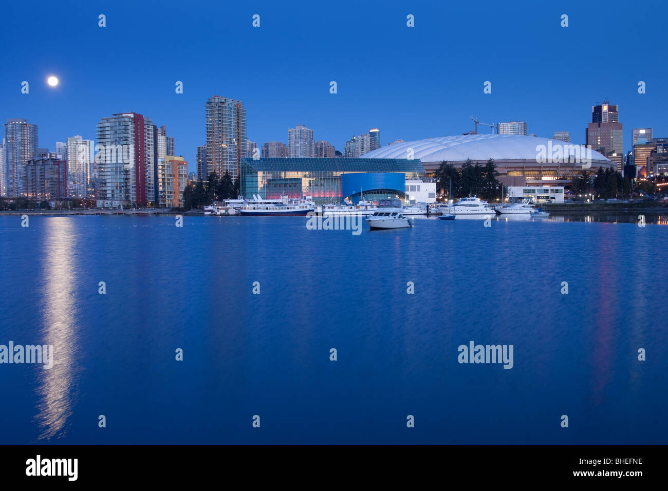Vancouver city skyline bc hi-res stock photography and images - Alamy