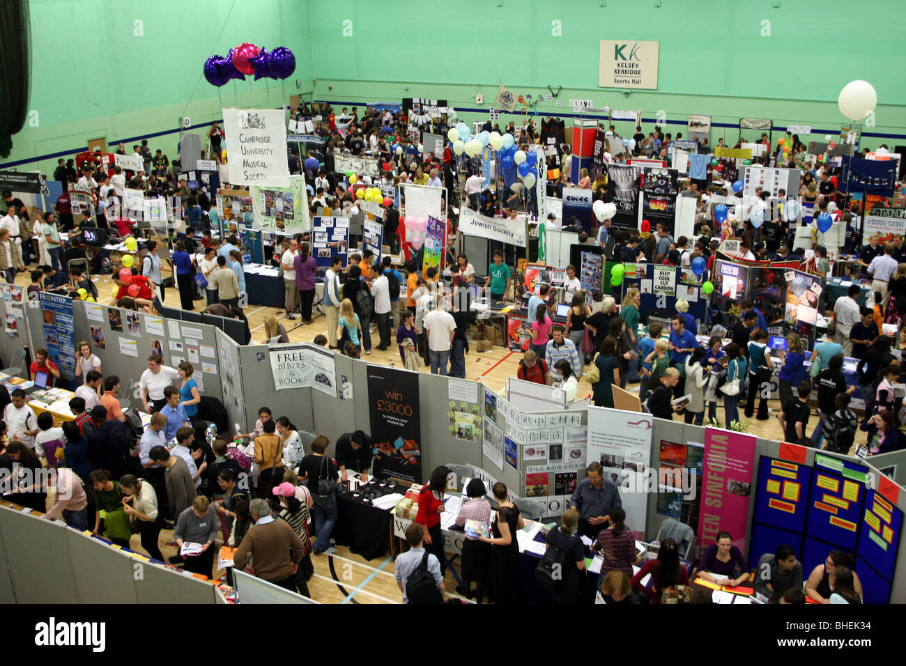 CAMBRIDGE UNIVERSITY FRESHERS FAIR Stock Photo Alamy