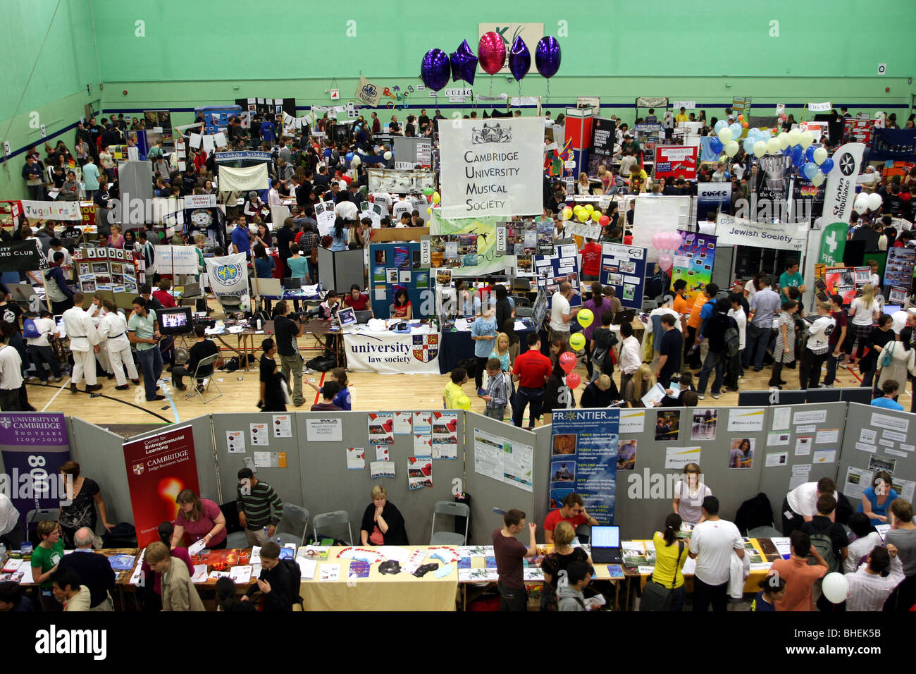 CAMBRIDGE UNIVERSITY FRESHERS FAIR Stock Photo Alamy