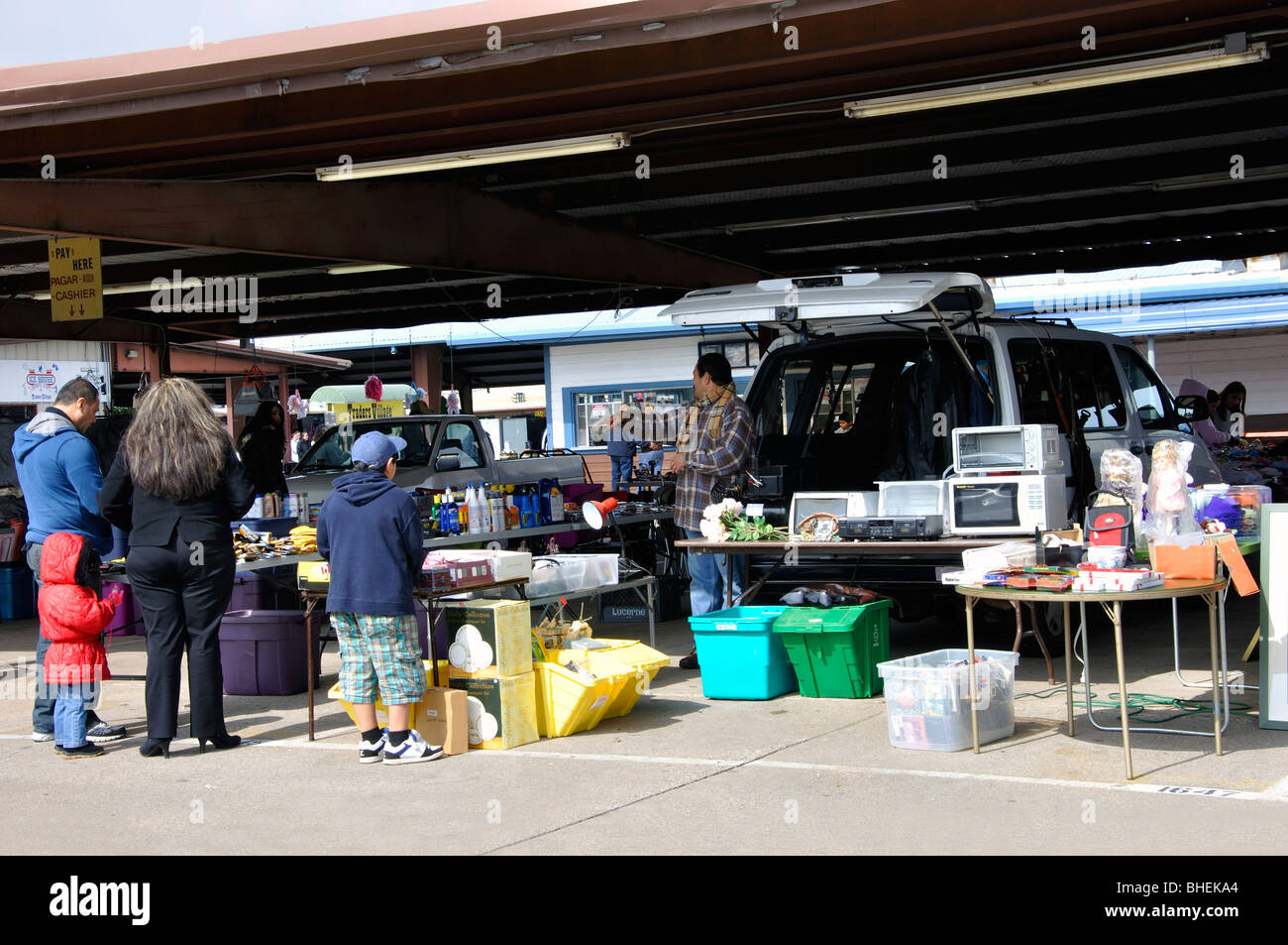 Cheap or used electronics on sale at Traders Village biggest flea