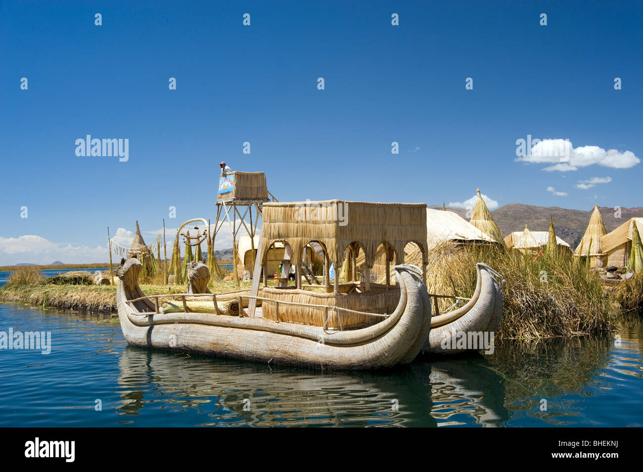 Twin hulled reed boat hi res stock photography and images Alamy