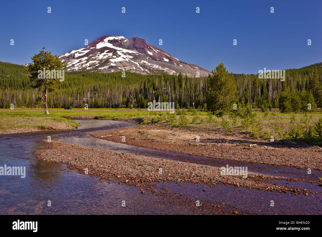 SPARKS LAKE, OREGON, USA - Soda Creek and South Sister volcano, Cascades mountains in Central Oregon. Stock Photo