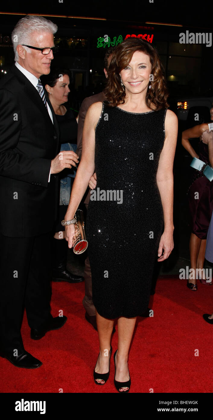 TED DANSON MARY STEENBURGEN FOUR CHRISTMASES WORLD PREMIERE HOLLYWOOD