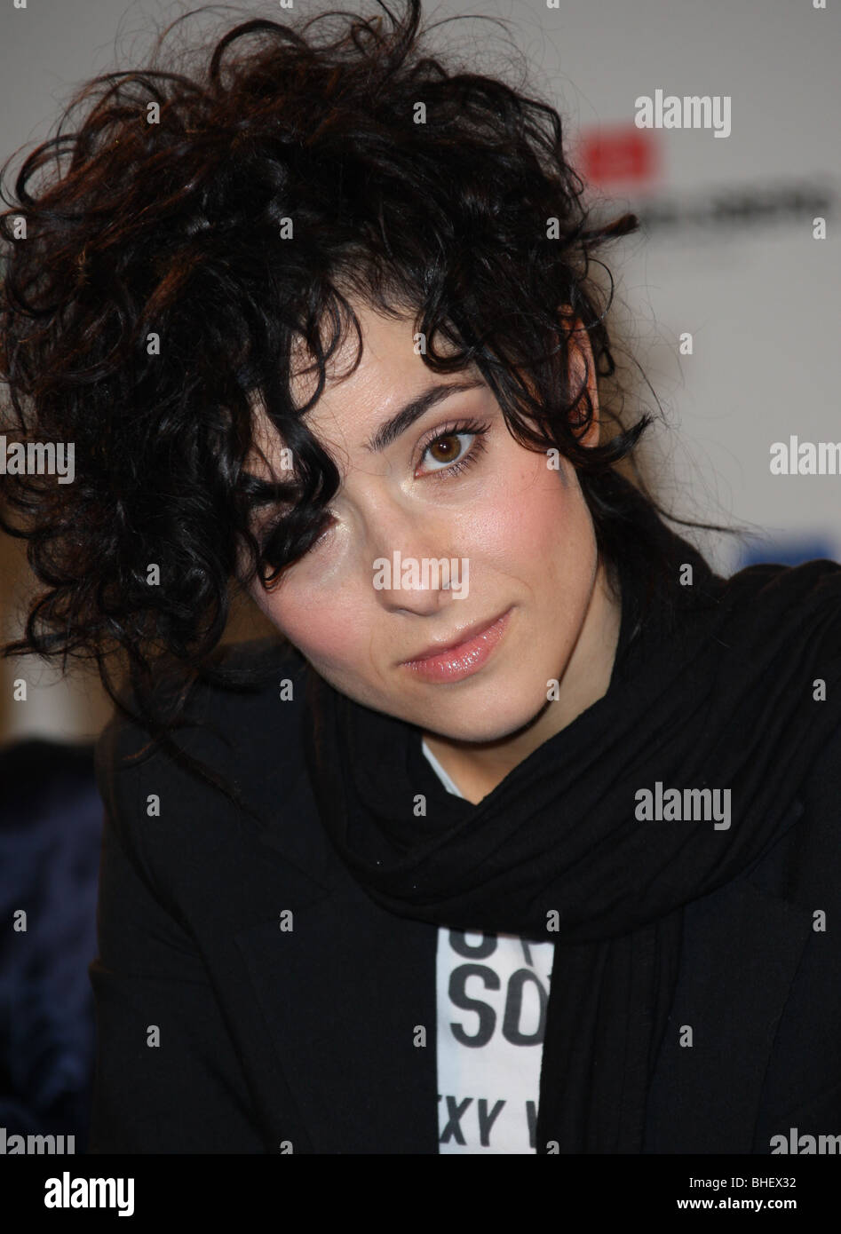 ZRINKA CVITESIC SHOOTING STARS PHOTOCALL BERLIN FILM FESTIVAL 2010  POTSDAMER PLATZ BERLIN GERMANY 14 February 2010 Stock Photo