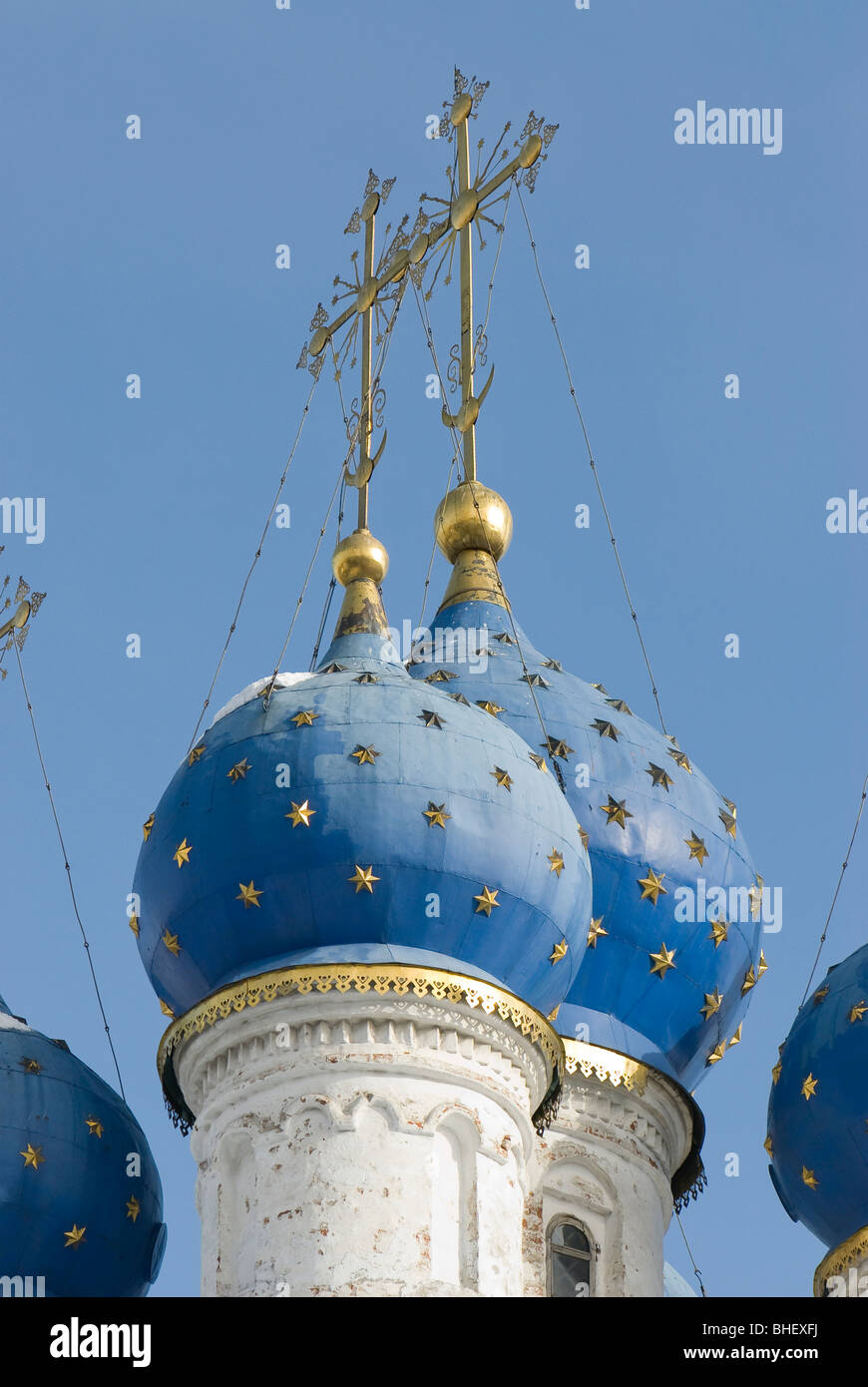 Blue onion domes of the Our Lady of Kazan church. Kolomenskoe Museum-Reserve. Moscow, Russia Stock Photo
