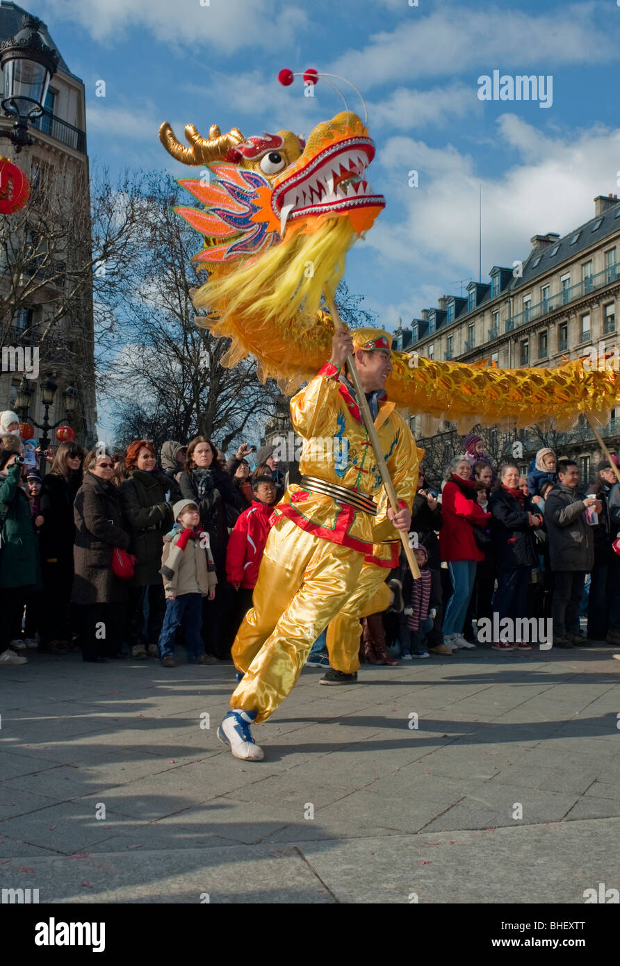 Paris, France, Asians Celebrating Chinese New year, Annual Street Carnival Parade, 'Chinese Dragons' Dancing, Chinatown  Chinese Dragon Dance, Stock Photo