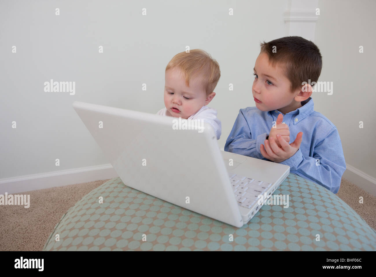 GET HELP ABOUT SIGNING visual data 8