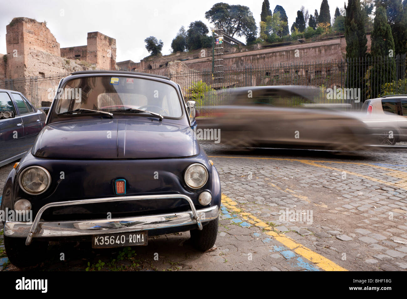 Italy, Milan : Fiat 500 Stock Photo - Alamy