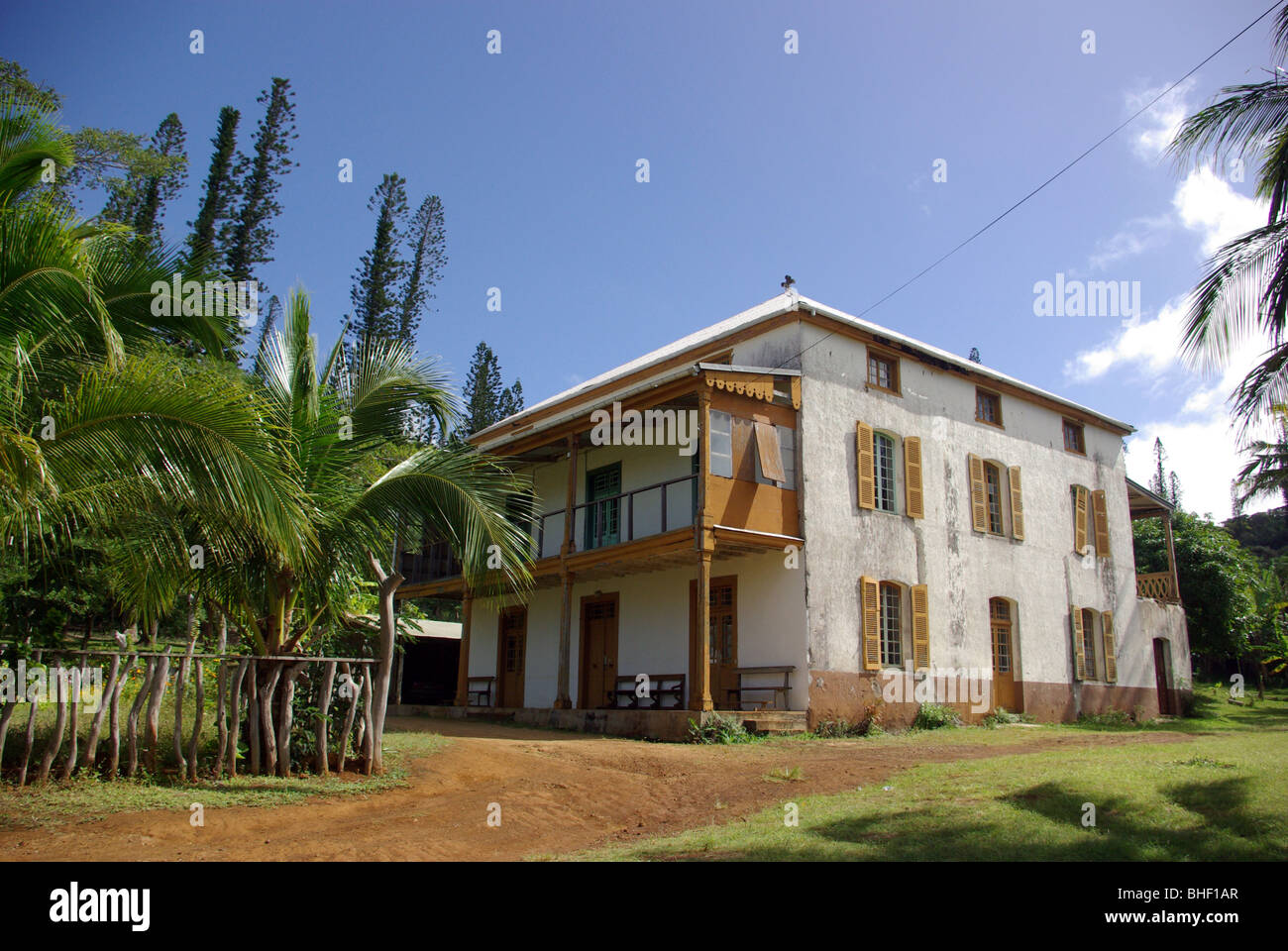 Traditional house of new caledonia hires stock photography and images
