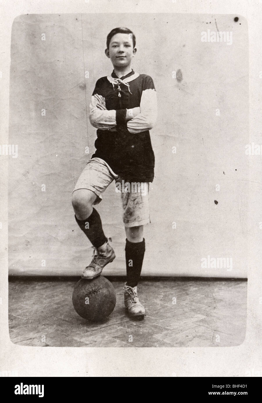 1910 football hires stock photography and images Alamy