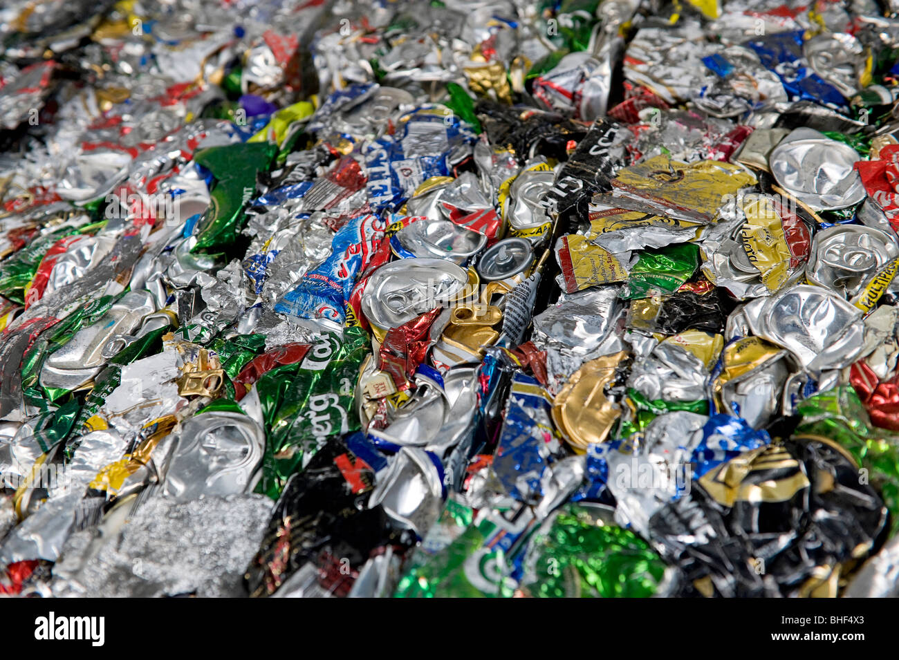 Drink cans hi-res stock photography and images - Alamy