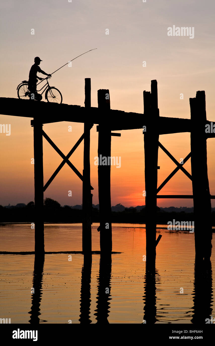 Amarapura u bein bridge hi-res stock photography and images - Alamy