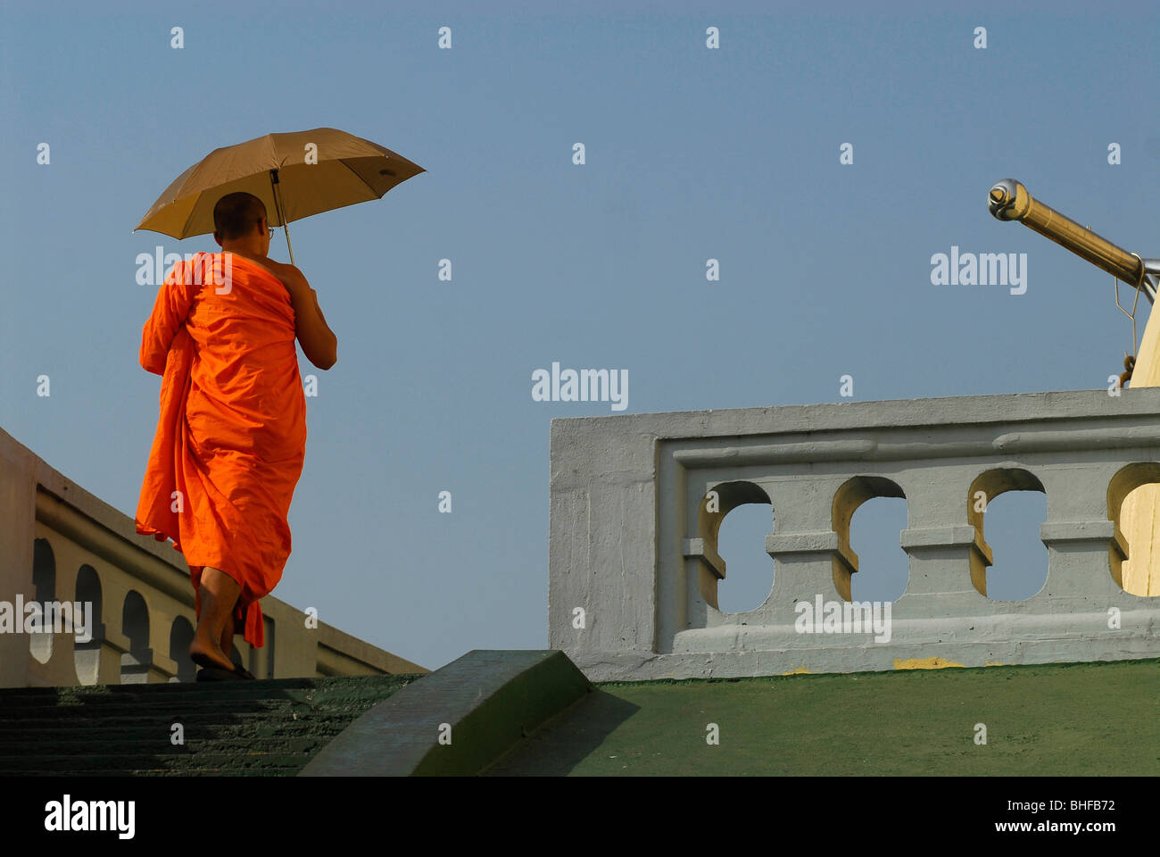 Golden steps hi-res stock photography and images - Alamy