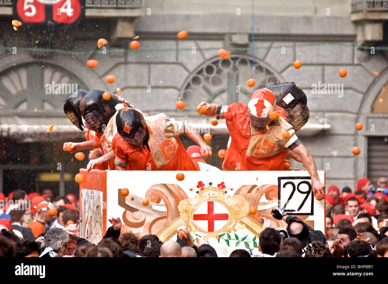 The Battle Of Oranges, Ivrea Carnival - Under Massive Orange "fire ...