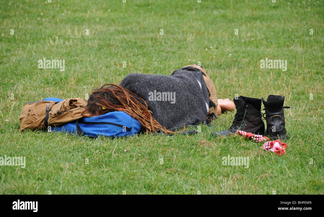 Homeless Person Derelict High Resolution Stock Photography And Images Alamy Homeless Person Derelict High Resolution Stock Photography And Images Alamy